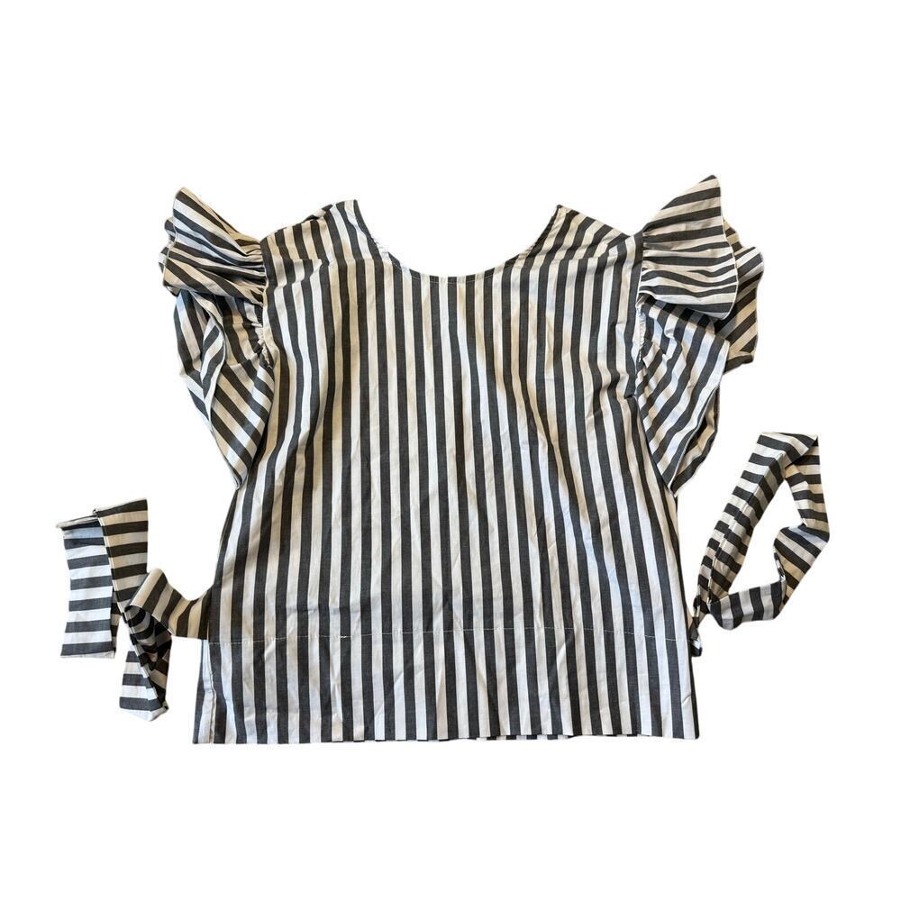 CHEPE ruffled sleeve blouse/shirt, small, Crisp Cotton Blend, White & Gray strip